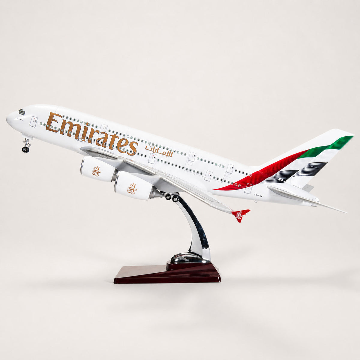 Airbus A380 Emirates 1:160 – 47 cm / 18.5 in – Opening Interior