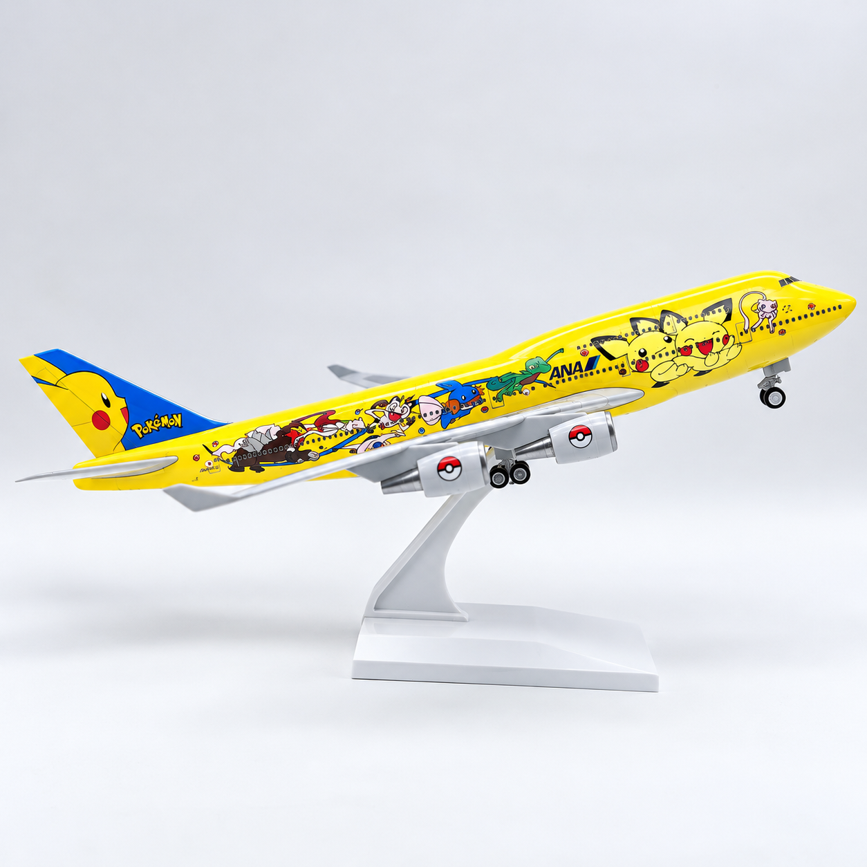 ANA Pokémon Boeing 747-400 Model 1:250 | SkyCraft Models