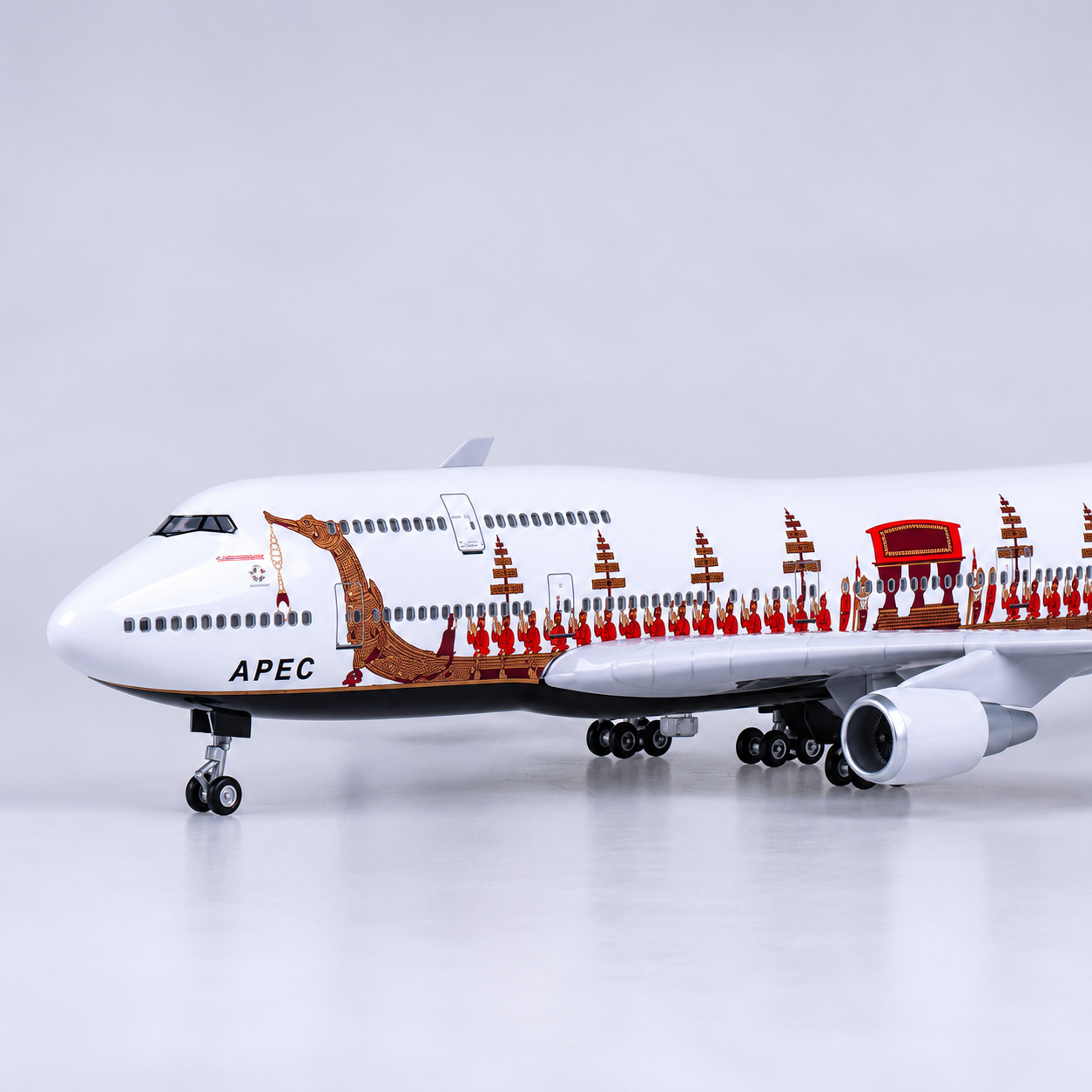 Thai Airways Boeing 747-400 Royal Barge LED Model | SkyCraft Models