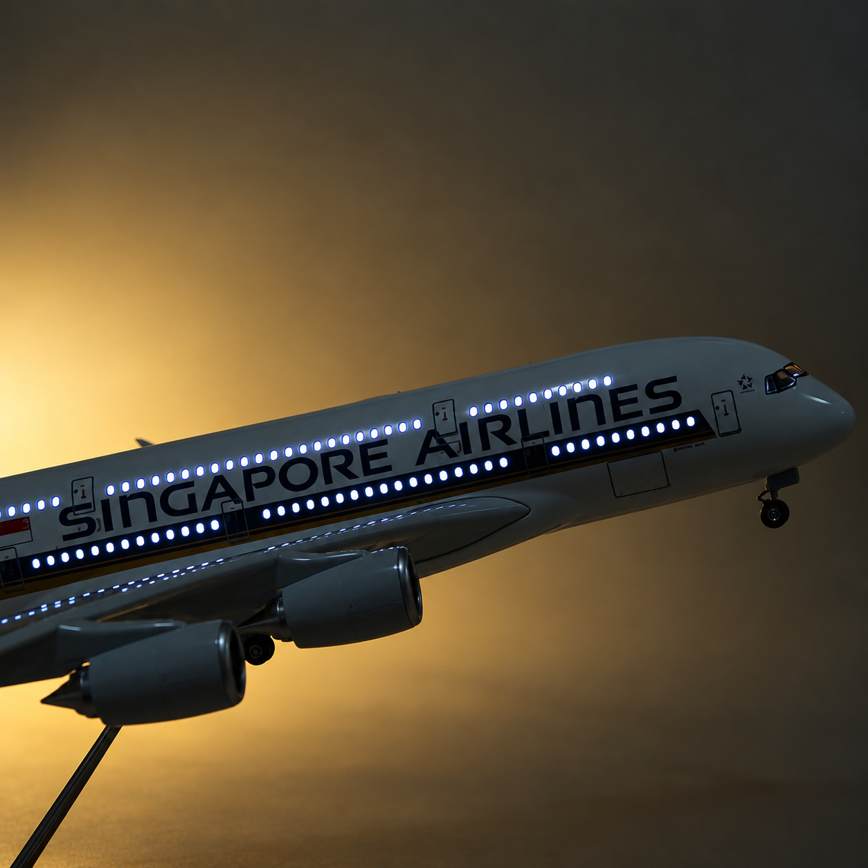 Singapore Airlines Airbus A380 1:160 Scale Airplane Model – 47 cm / 18.5 in