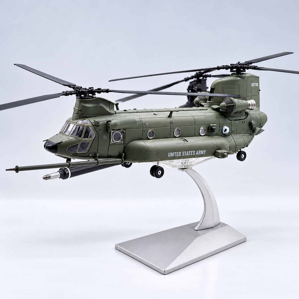 MH-47G Chinook Helicopter 1:72 Scale Model | SkyCraft Models