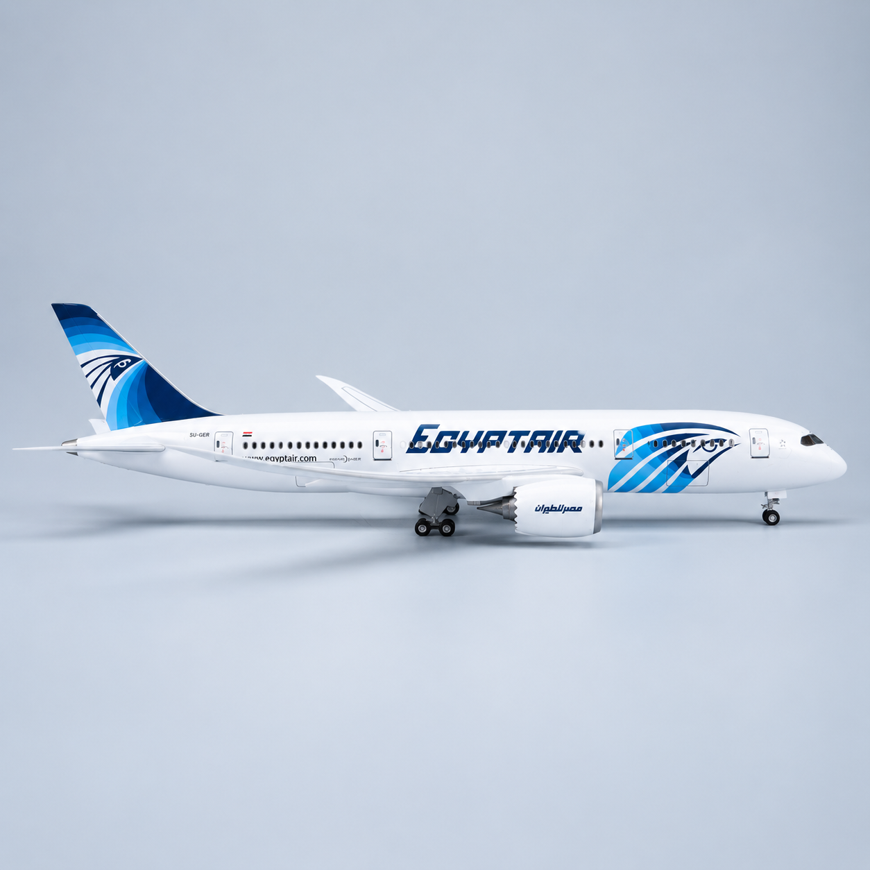 EgyptAir Boeing 787-9 Dreamliner 1:130 LED Model | 43cm Aircraft