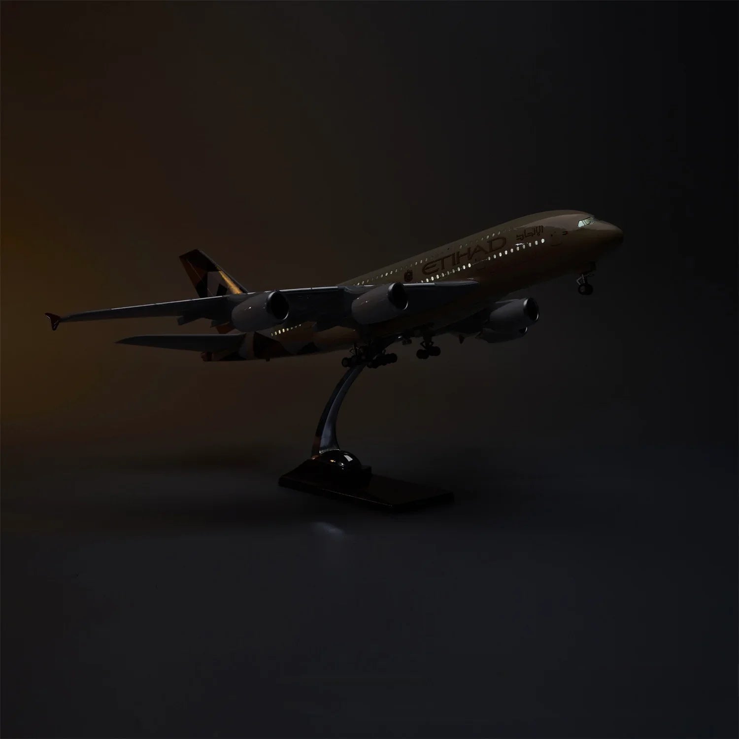 Etihad Airways Airbus A380 1:160 – 45.5 cm / 17.9 in – Opening Cabin Interior