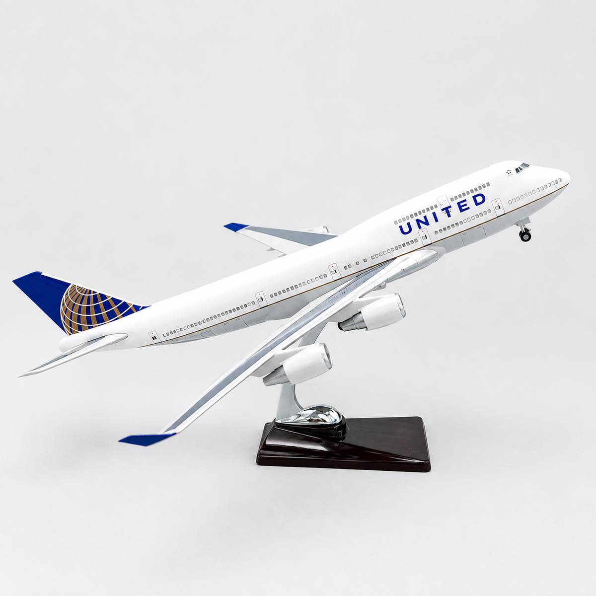 United Airlines Boeing 747 Aircraft Model