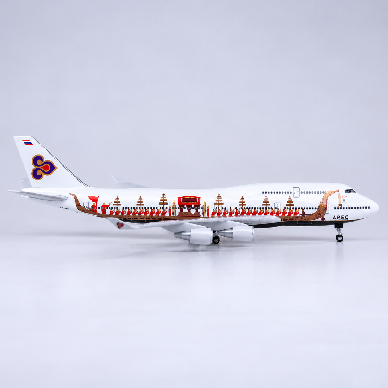 Thai Airways Boeing 747-400 Royal Barge LED Model | SkyCraft Models
