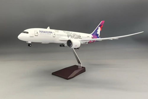 Hawaiian Airlines -8 Dreamliner 1:130 – 43 cm / 16.9 in – LED Lights