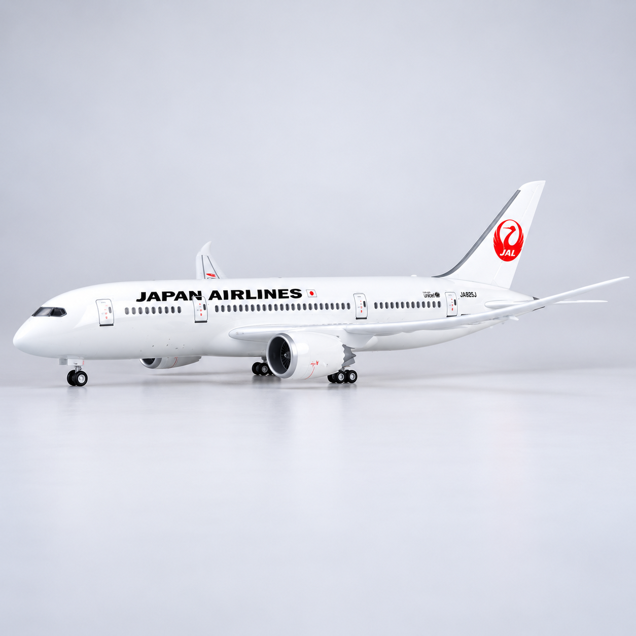 Japan Airlines Boeing 787 1:130 Scale LED Aircraft Model
