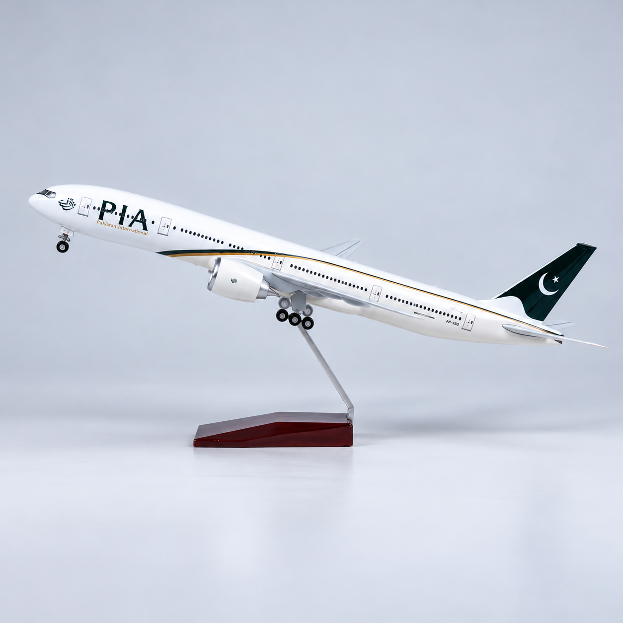 Pakistan International Airlines (PIA) Boeing 777 1:157 Scale Resin Aircraft Model