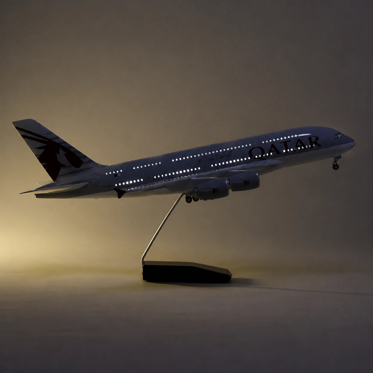 Qatar Airways Airbus A380 1:160 Scale Resin Airplane Model with