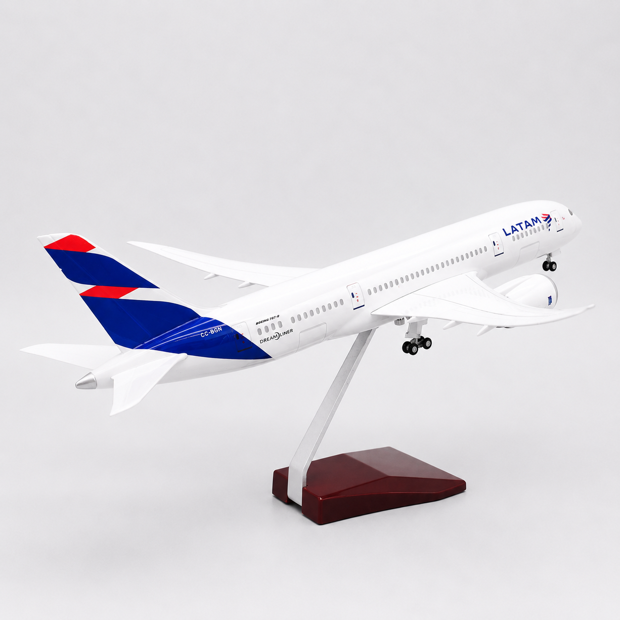 LATAM Airlines Boeing 787 Dreamliner