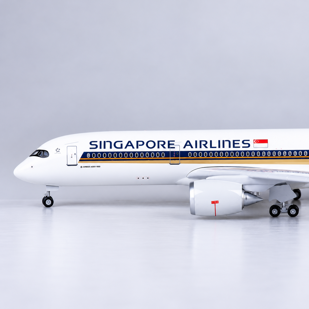 Singapore Airlines A350 1:142 LED Aircraft Model | SkyCraft Models