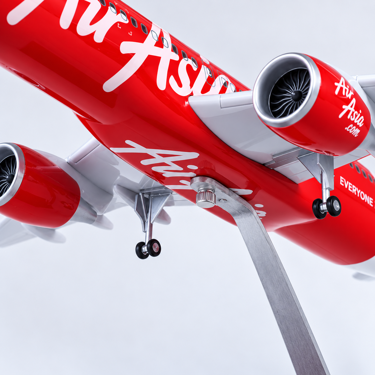 AirAsia Airbus A320neo 1:80 Scale LED Aircraft Model