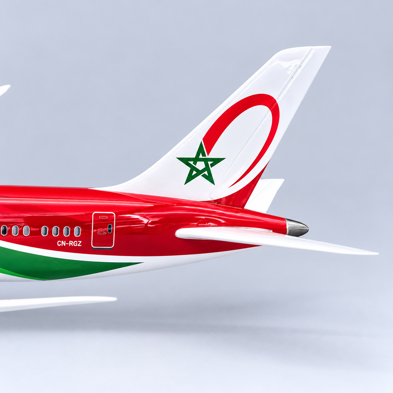 Royal Air Maroc Boeing 787-8 Dreamliner 1:130 Scale LED Aircraft Model