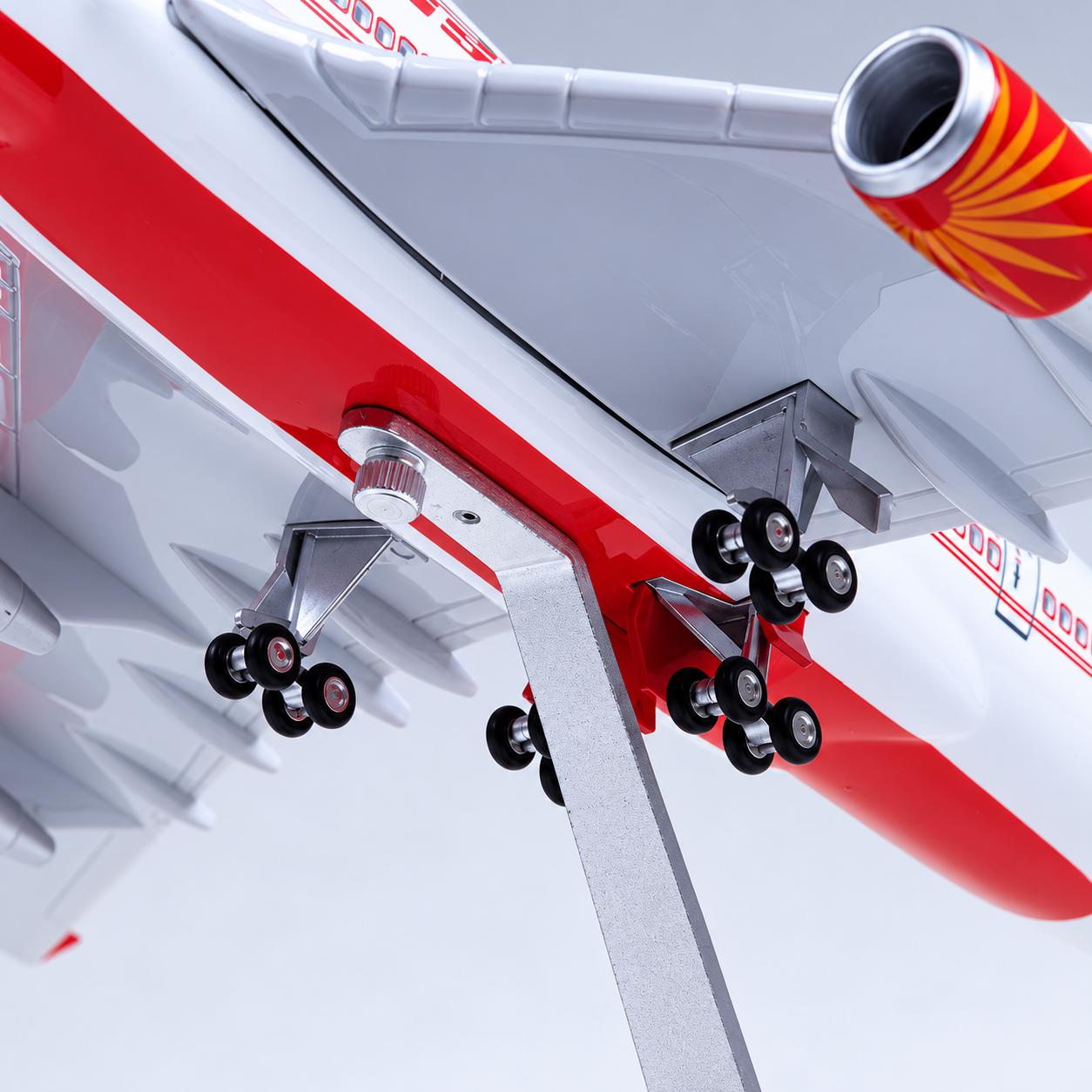Air India Boeing 747-400  1:150 Scale LED Aircraft Model