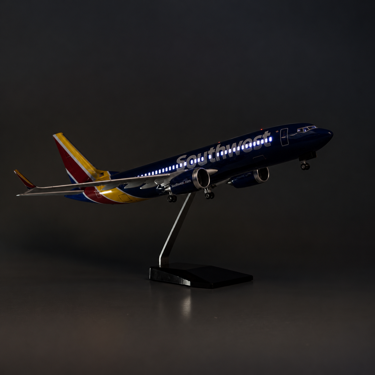 Southwest Airlines Boeing 737 MAX 1:85 Scale  LED Aircraft Model