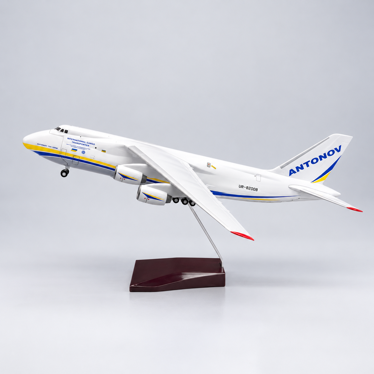 Antonov An-124 1:165 Scale Model | 42cm Cargo Aircraft