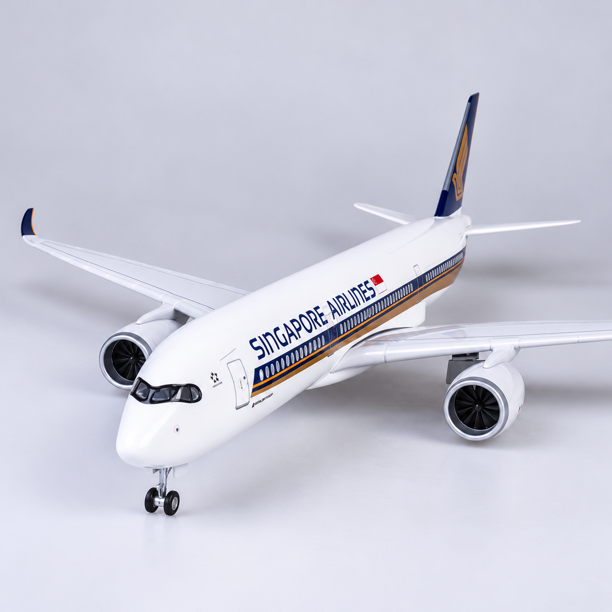 Singapore Airlines A350 1:142 LED Aircraft Model | SkyCraft Models