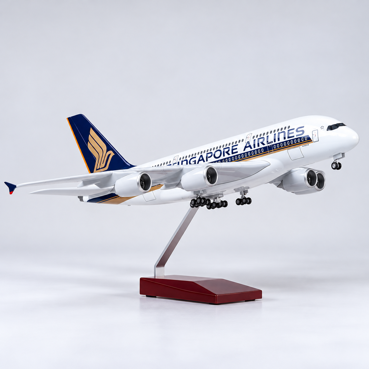 Singapore Airlines Airbus A380 1:160 Scale Airplane Model – 47 cm / 18.5 in