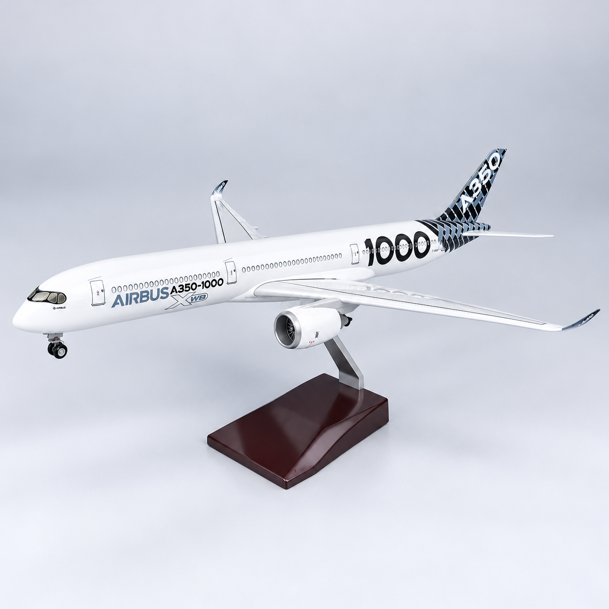 Airbus A350-1000 XWB 1:157 LED Aircraft Model – 47cm