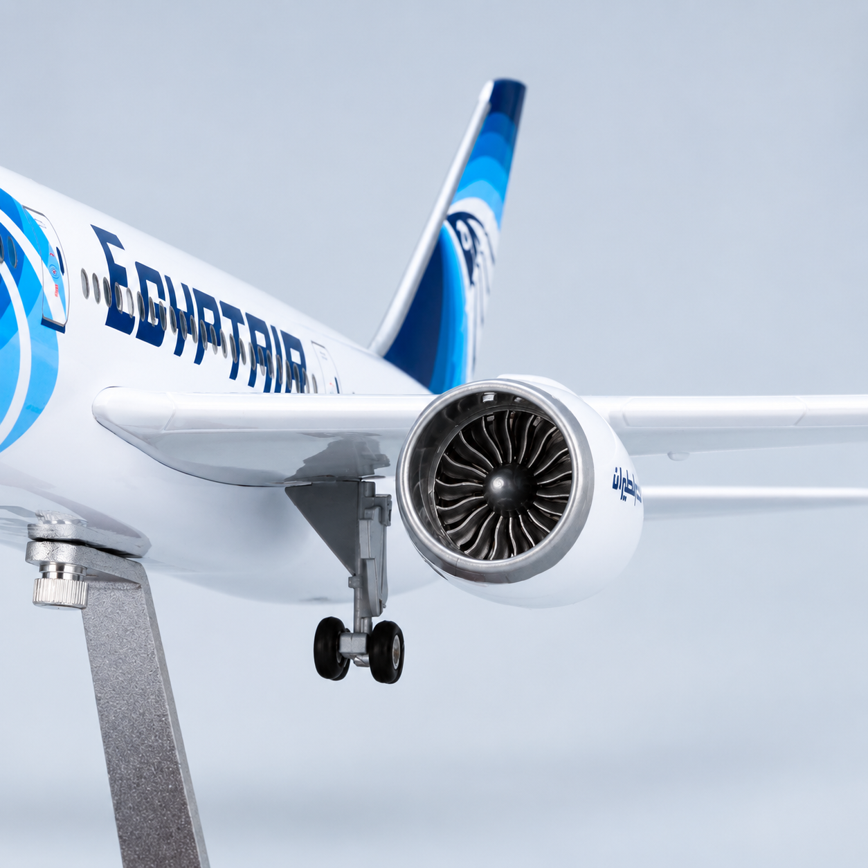 EgyptAir Boeing 787-9 Dreamliner 1:130 LED Model | 43cm Aircraft