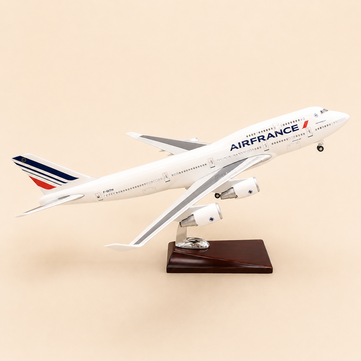 Air France Boeing 747-400 1:150 – 47 cm / 18.5 in – Opening Cabin Interior & LED Lights