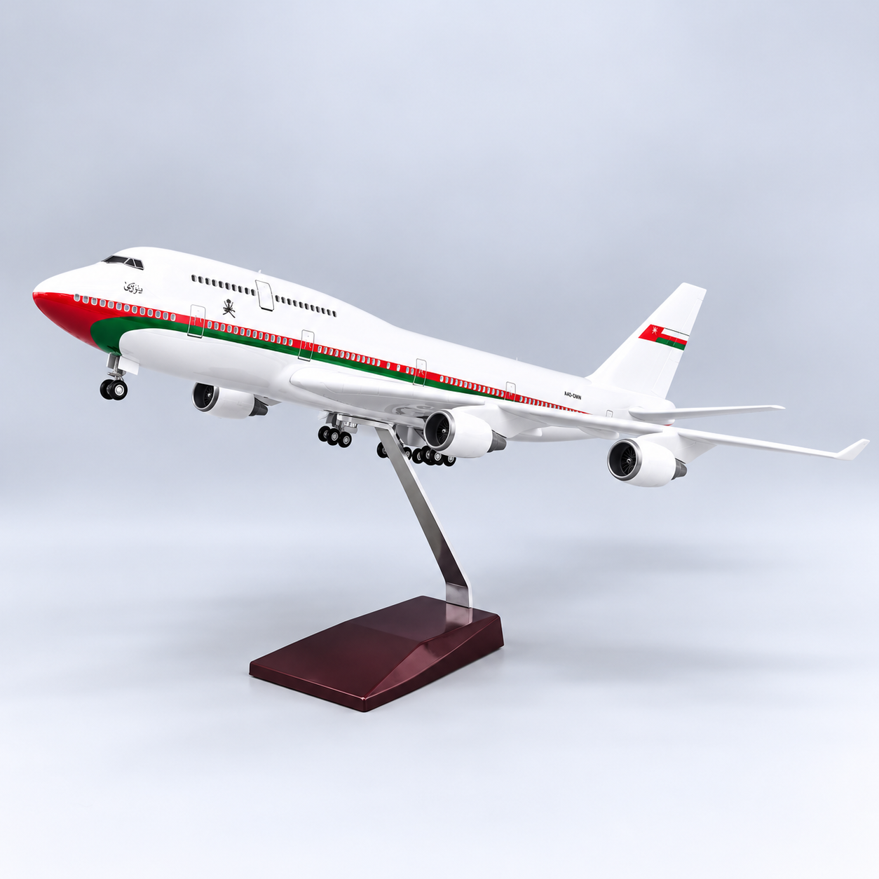 Oman Presidential Boeing 747-400 1:150 Scale LED Model – 47cm