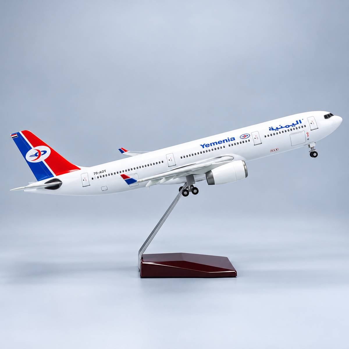 Yemenia Airbus A330-200 1:135 Scale Resin Aircraft Model