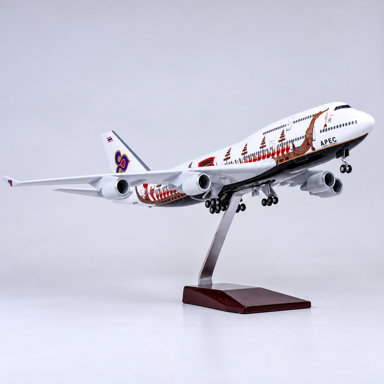 Thai Airways Boeing 747-400 Royal Barge LED Model | SkyCraft Models