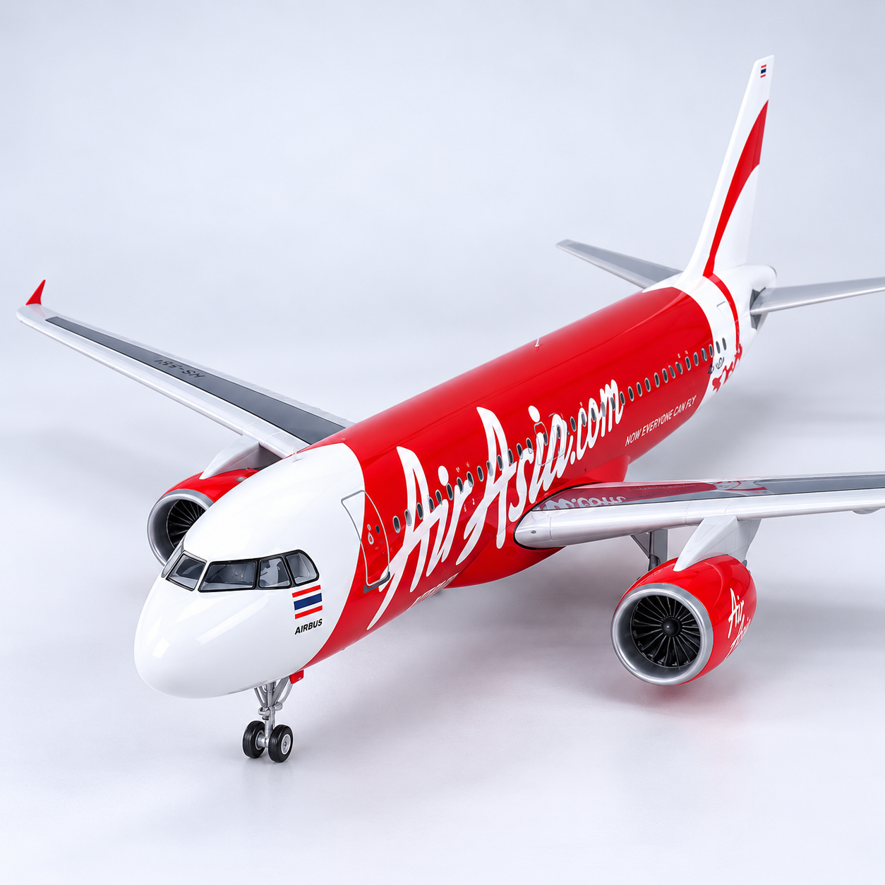 AirAsia Airbus A320neo 1:80 Scale LED Aircraft Model