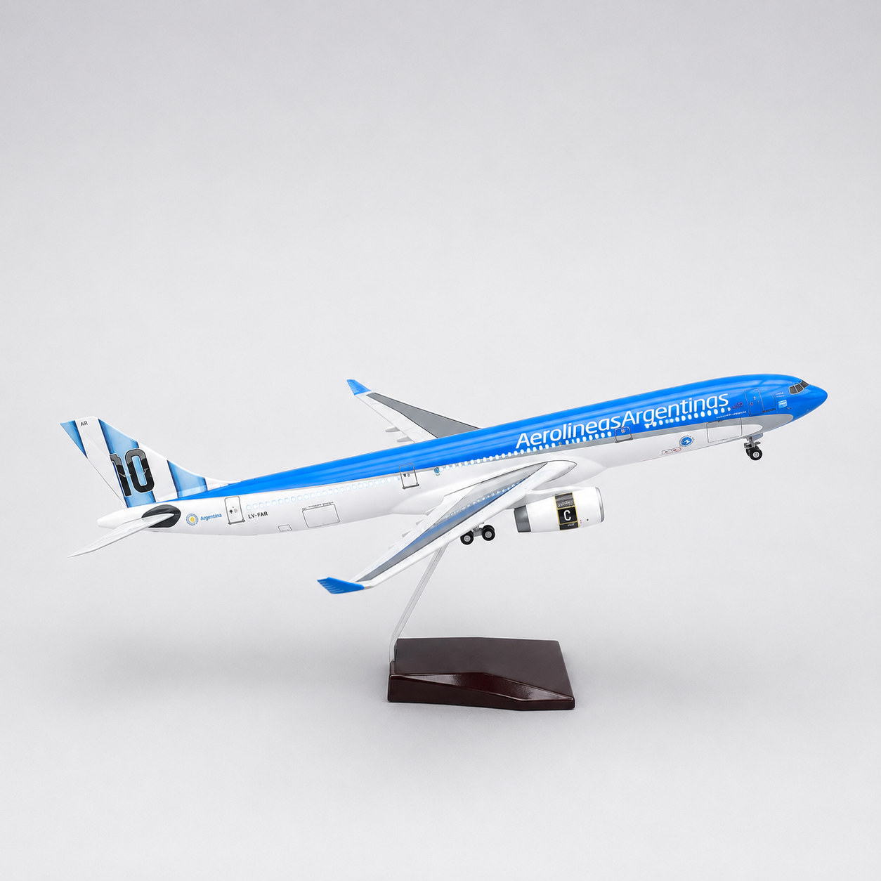 Aerolíneas Argentinas Airbus A330 Messi No.10 World Cup  Model