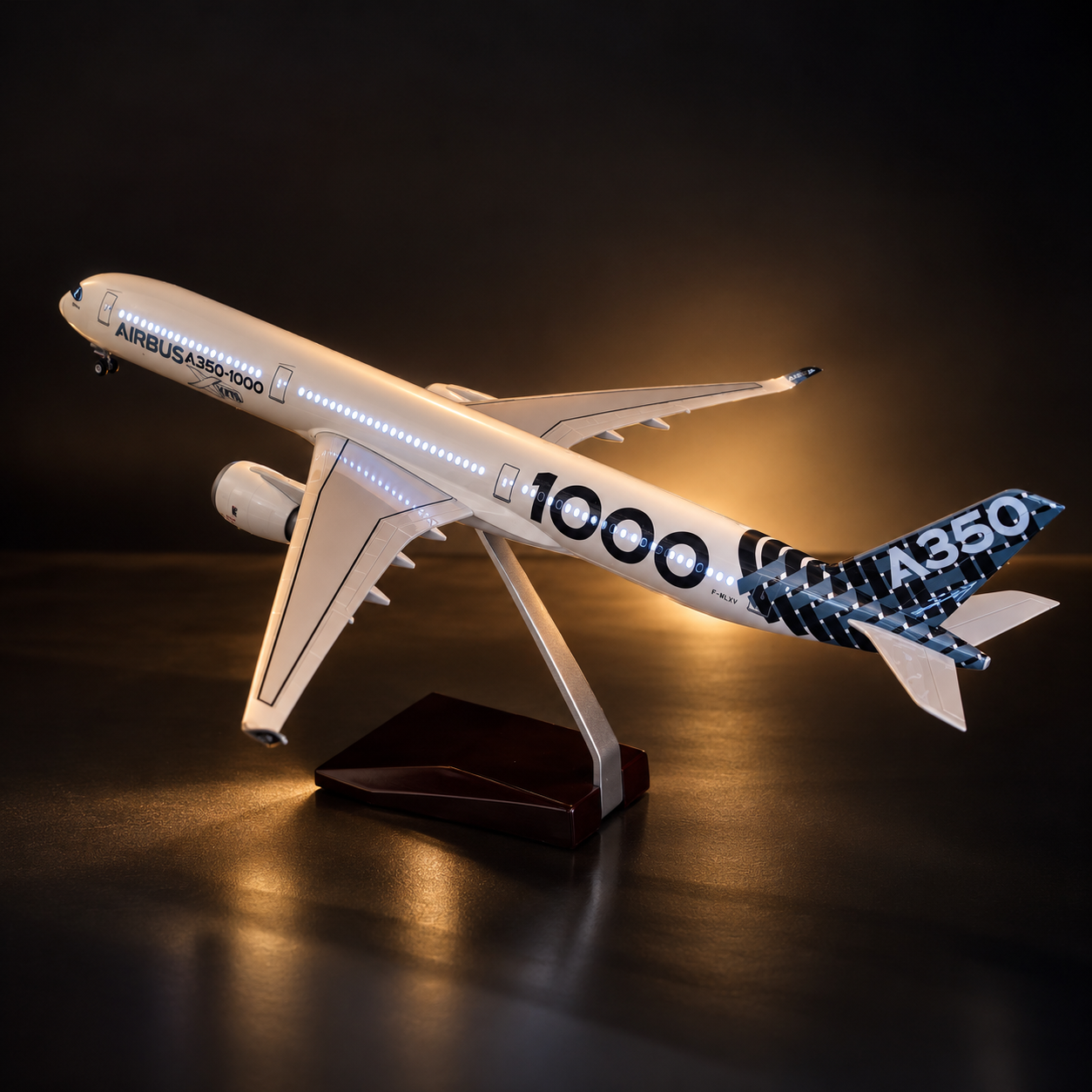 Airbus A350-1000 XWB 1:157 LED Aircraft Model – 47cm