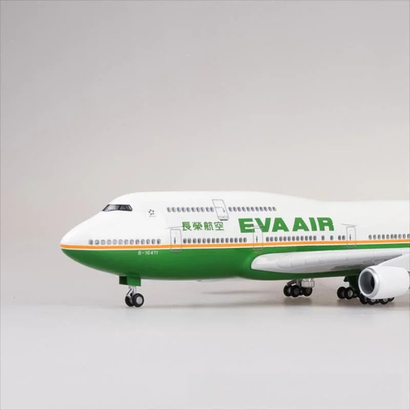 EVA Air Boeing 747-400 1:190 – 37 cm / 14.6 in – LED Lights