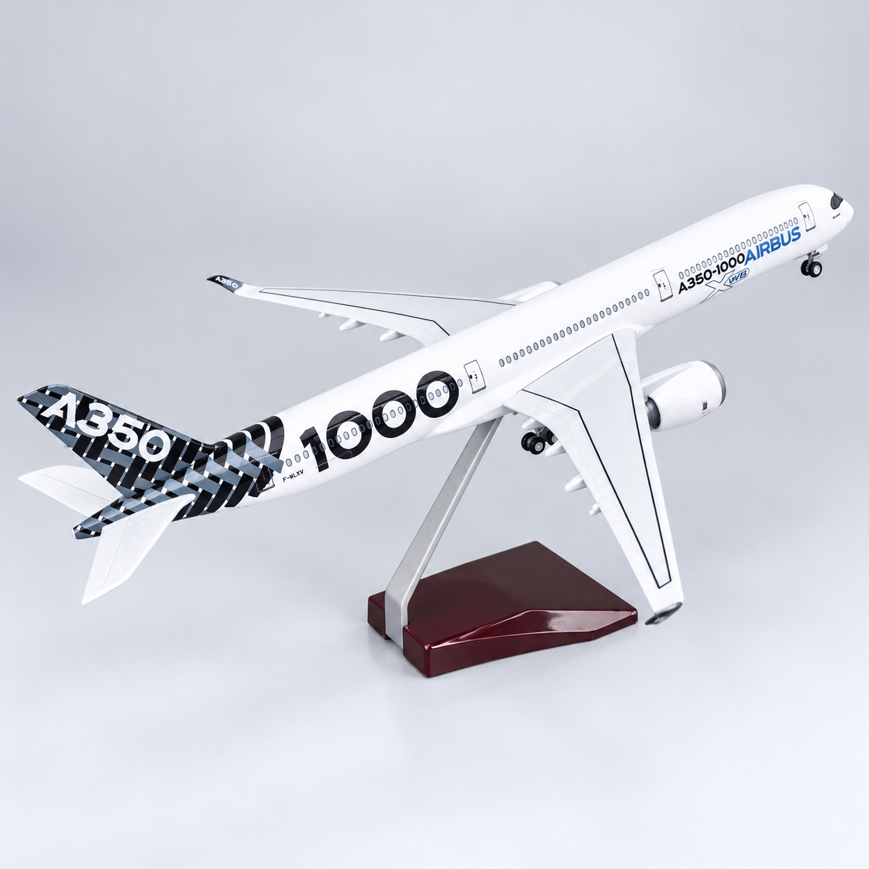 Airbus A350-1000 XWB 1:157 LED Aircraft Model – 47cm