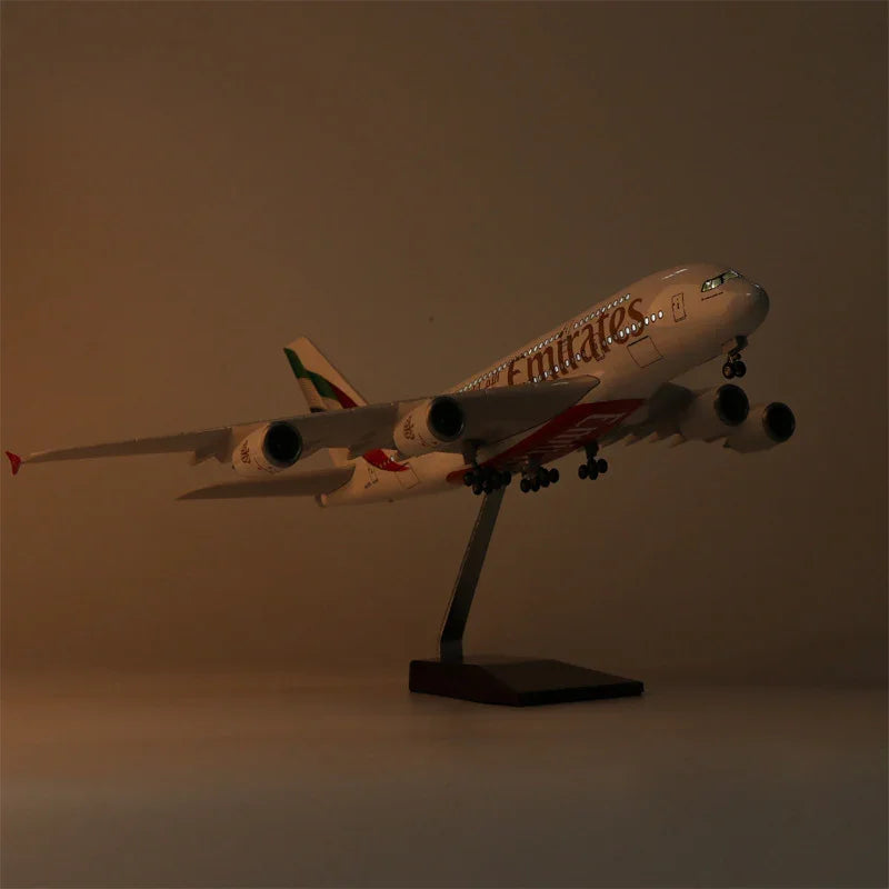 Airbus A380 New Emirates 1:160 – 47 cm / 18.5 in – LED Lights