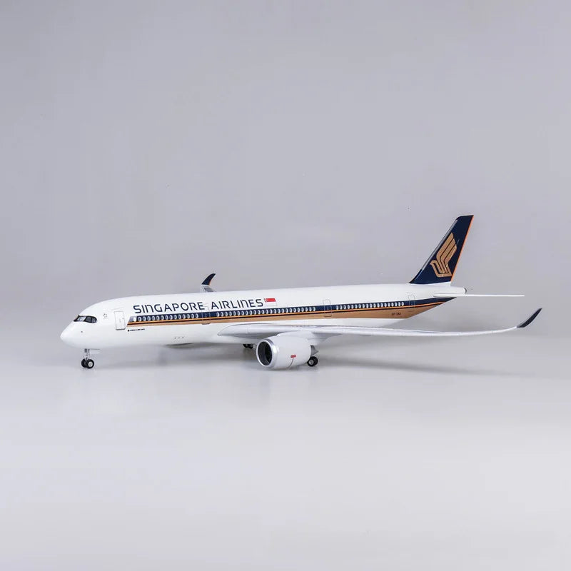 A350 Singapore - Scale 1/142 - L: 47cm/18.5 in