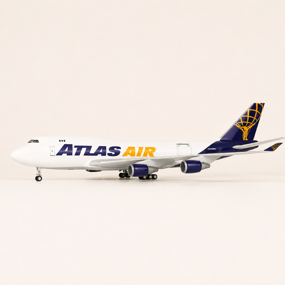 B747-400 Atlas - Scale 1/157 - 47cm - 18.5 in - Airplane Model