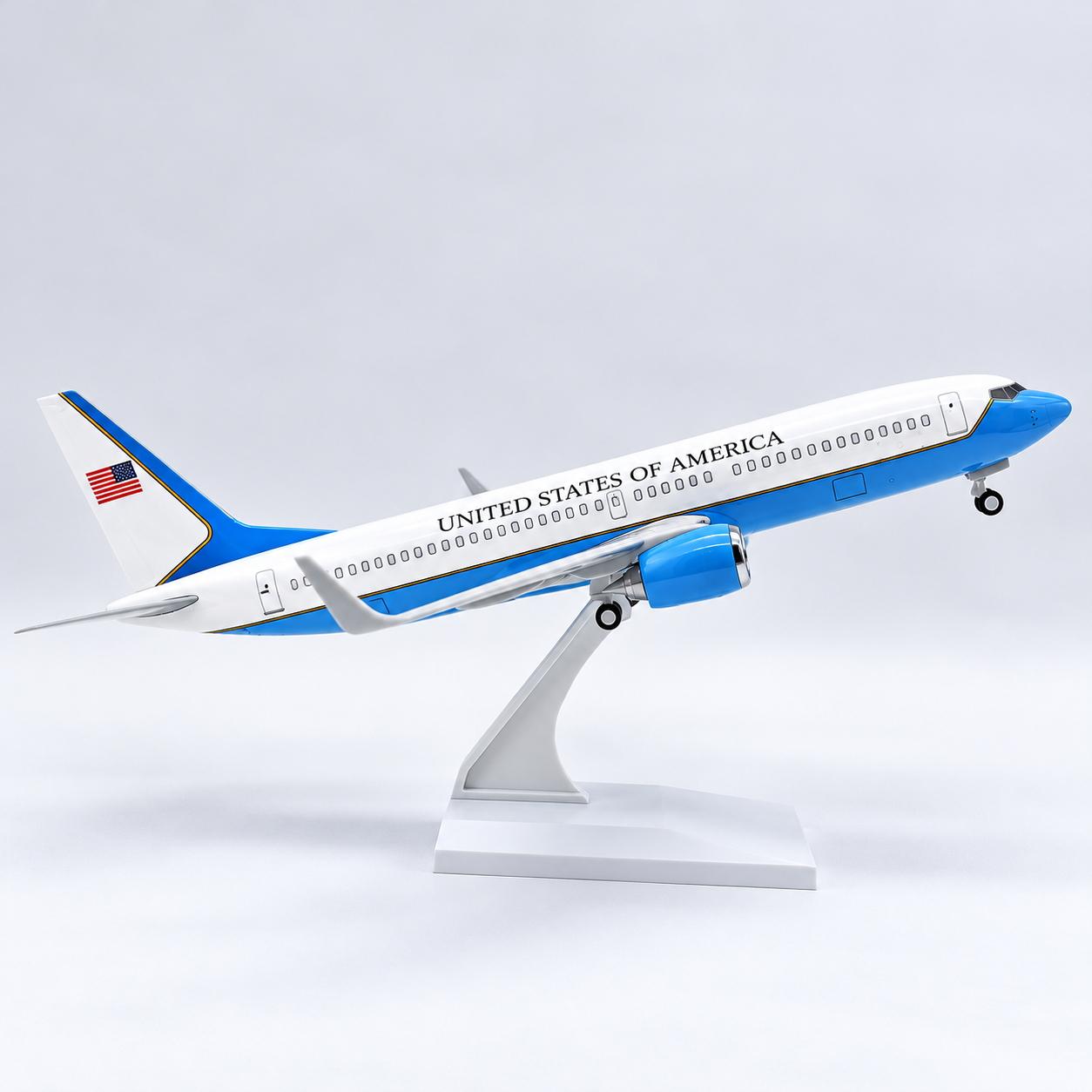 United States Boeing 737-800 Presidential Inspired Blue and White Resin Aircraft Model 1:130 Scale 30cm with Landing Gear and Display Stand