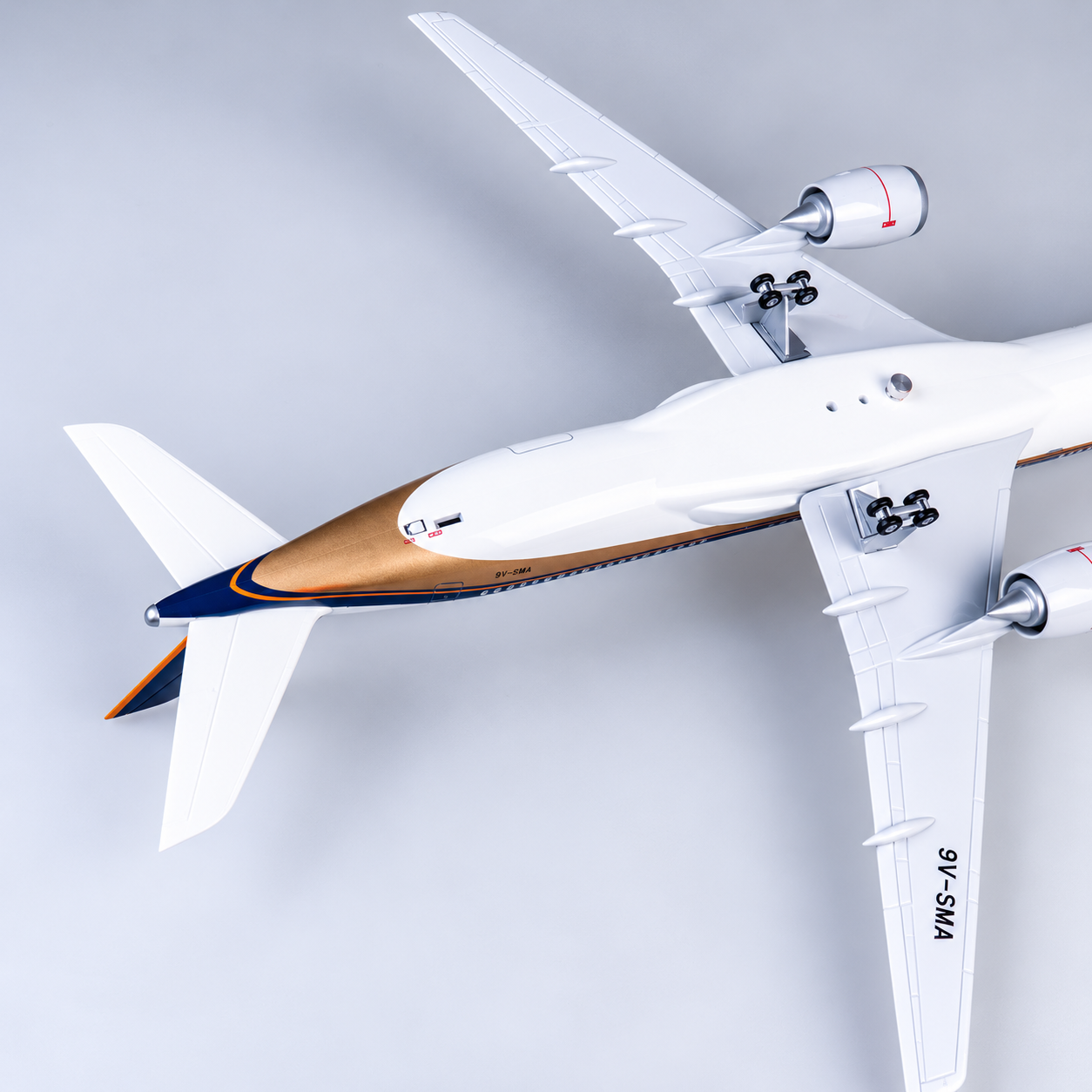 Singapore Airlines A350 1:142 LED Aircraft Model | SkyCraft Models