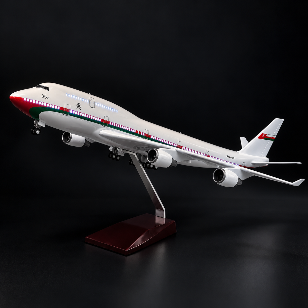 Oman Presidential Boeing 747-400 1:150 Scale LED Model – 47cm