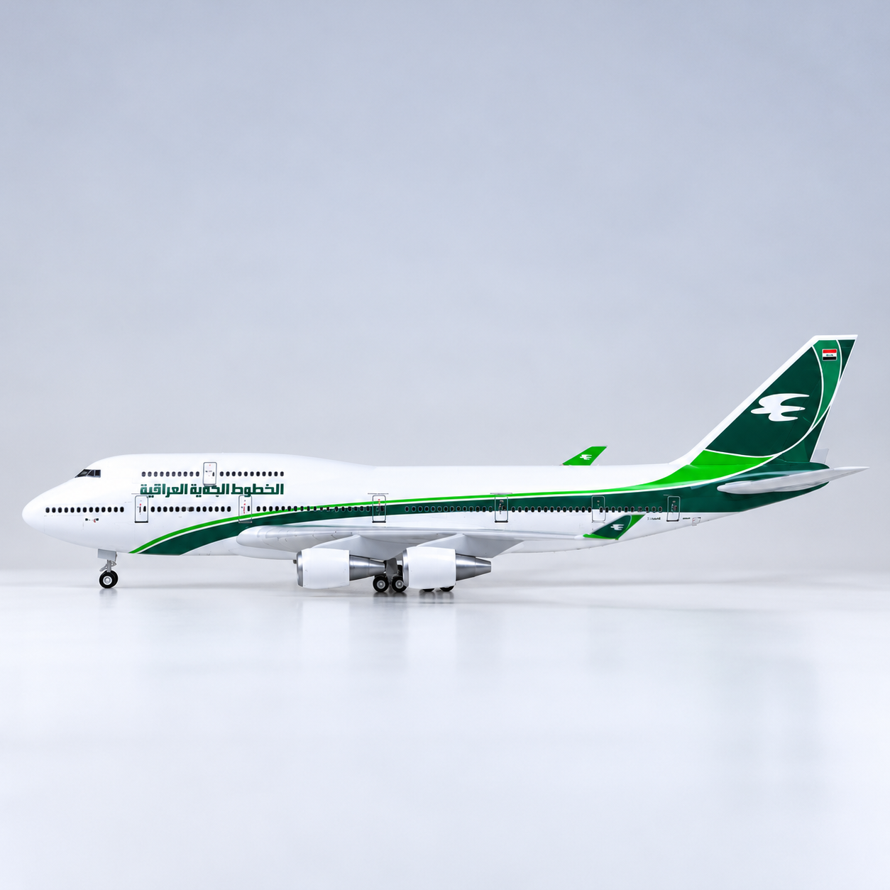 Iraqi Airways Boeing 747-400 LED Model 1:150 | SkyCraft Models