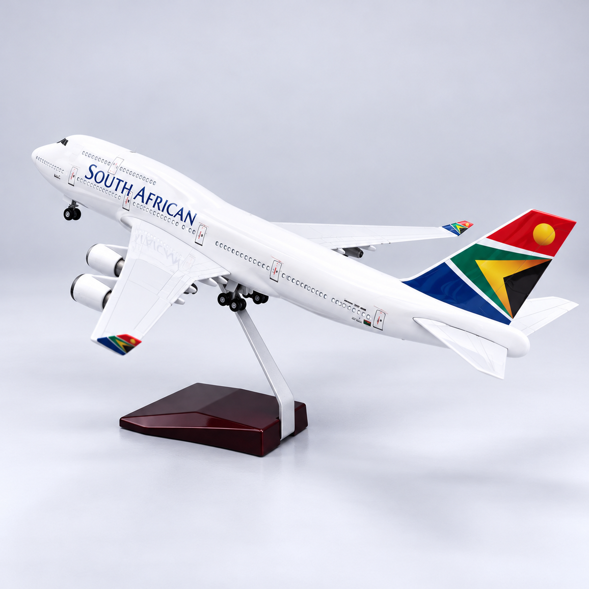 South African Airways Boeing 747 Flugzeugmodell aus Kunstharz im Maßstab 1:150 – 47 cm