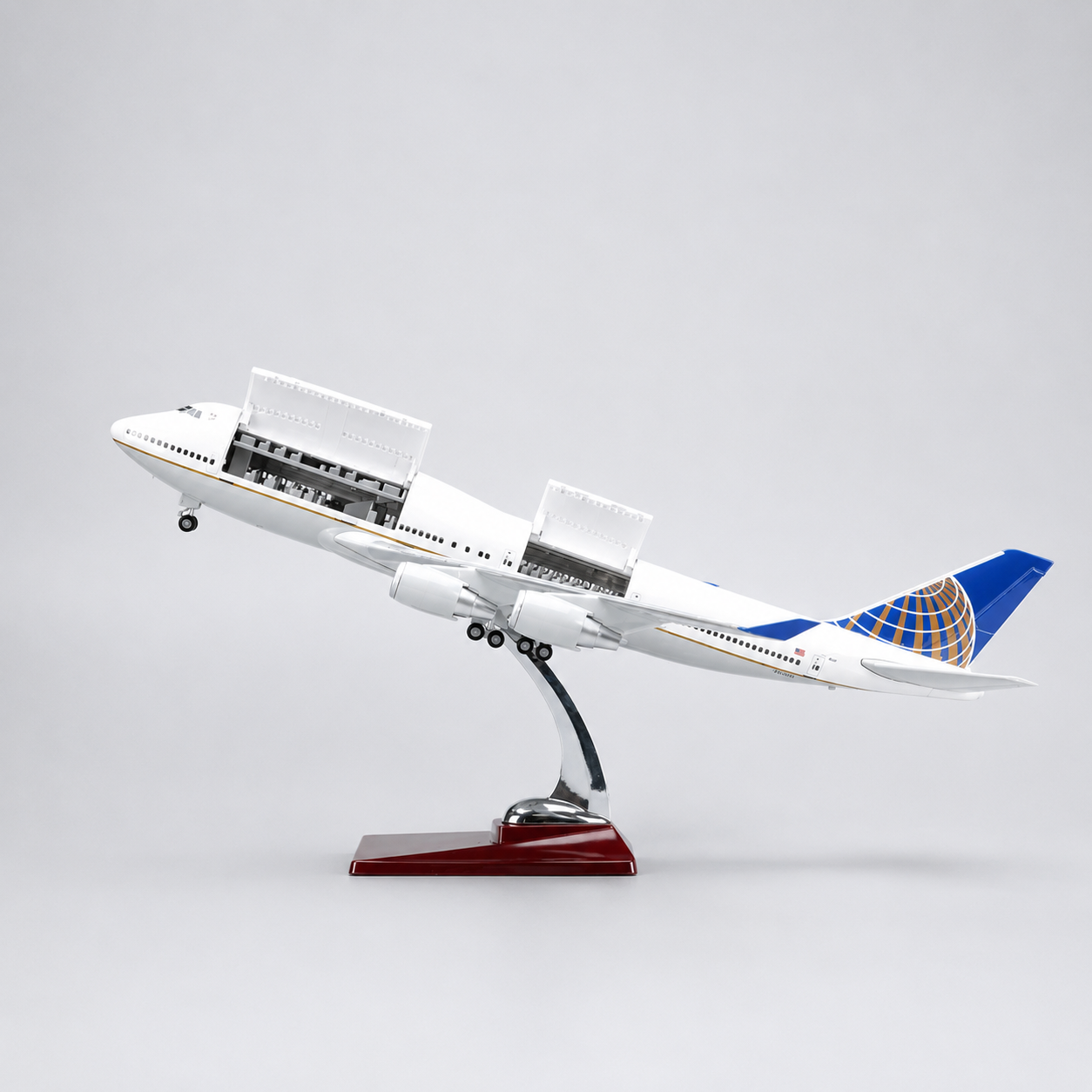 United Airlines Boeing 747 