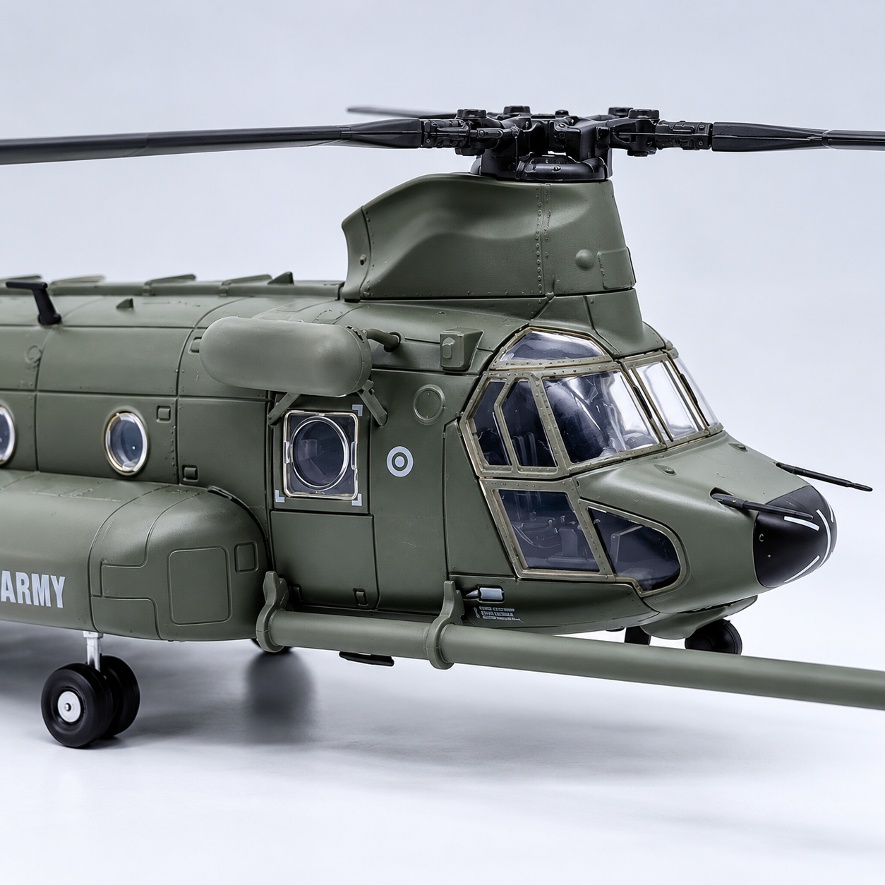 MH-47G Chinook Helicopter 1:72 Scale Model | SkyCraft Models