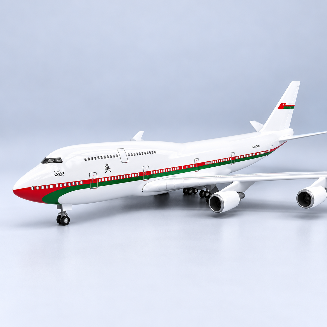 Oman Presidential Boeing 747-400 1:150 Scale LED Model – 47cm