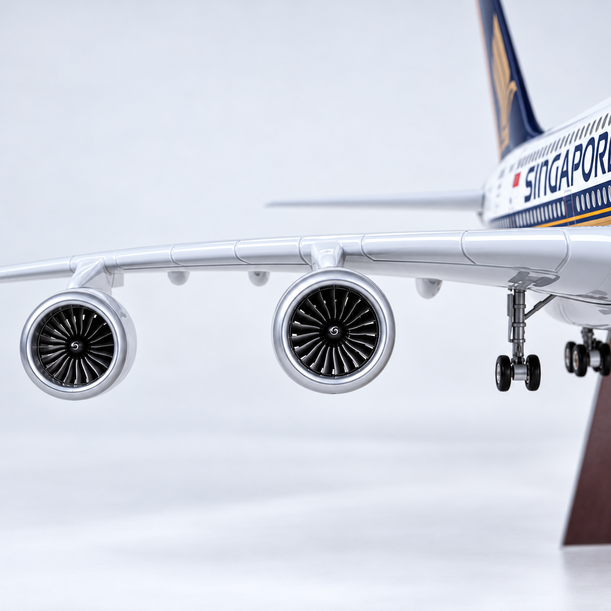 Singapore Airlines A380-800 1:160 LED Aircraft Model | 45.5cm