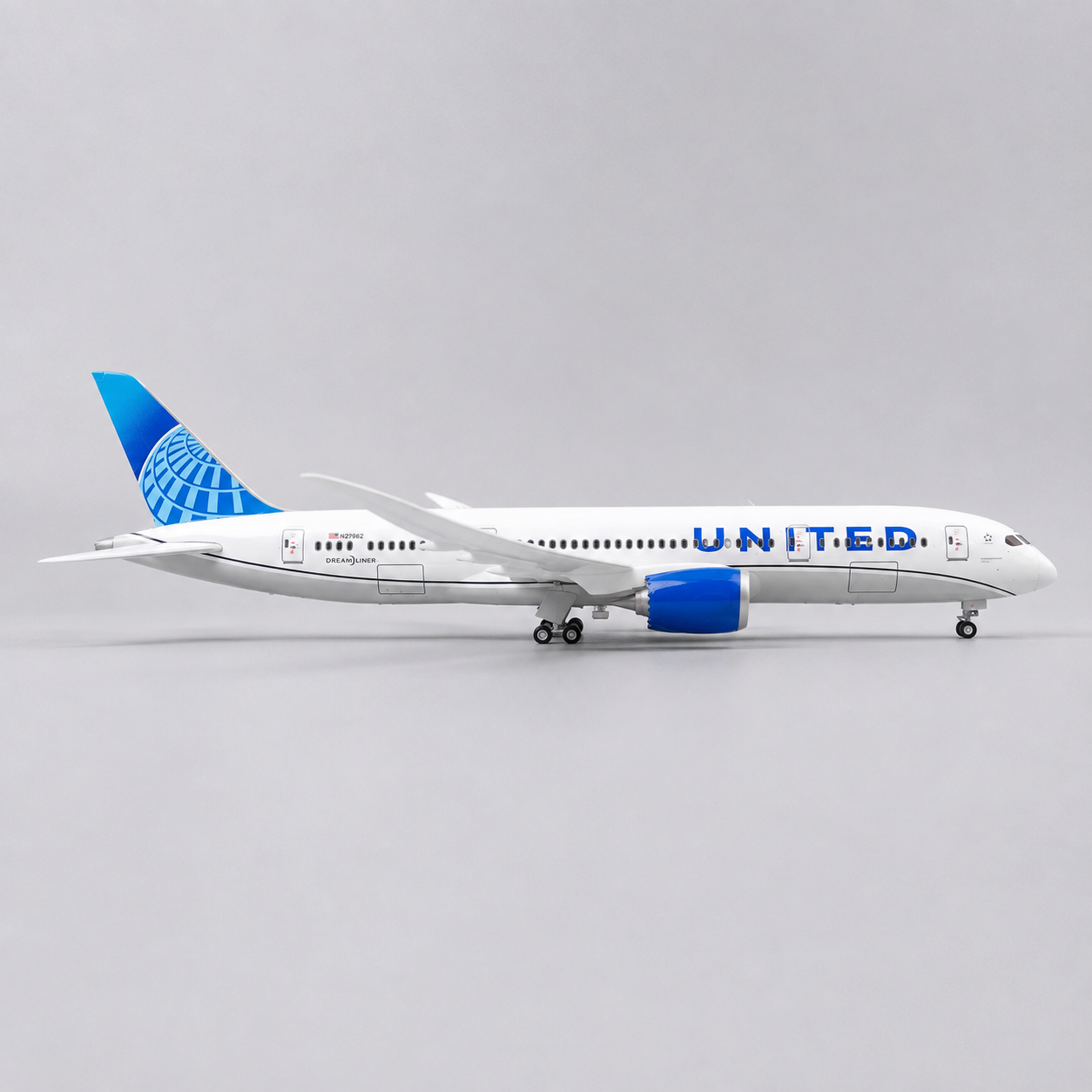 United Airlines Boeing 787 New Livery 