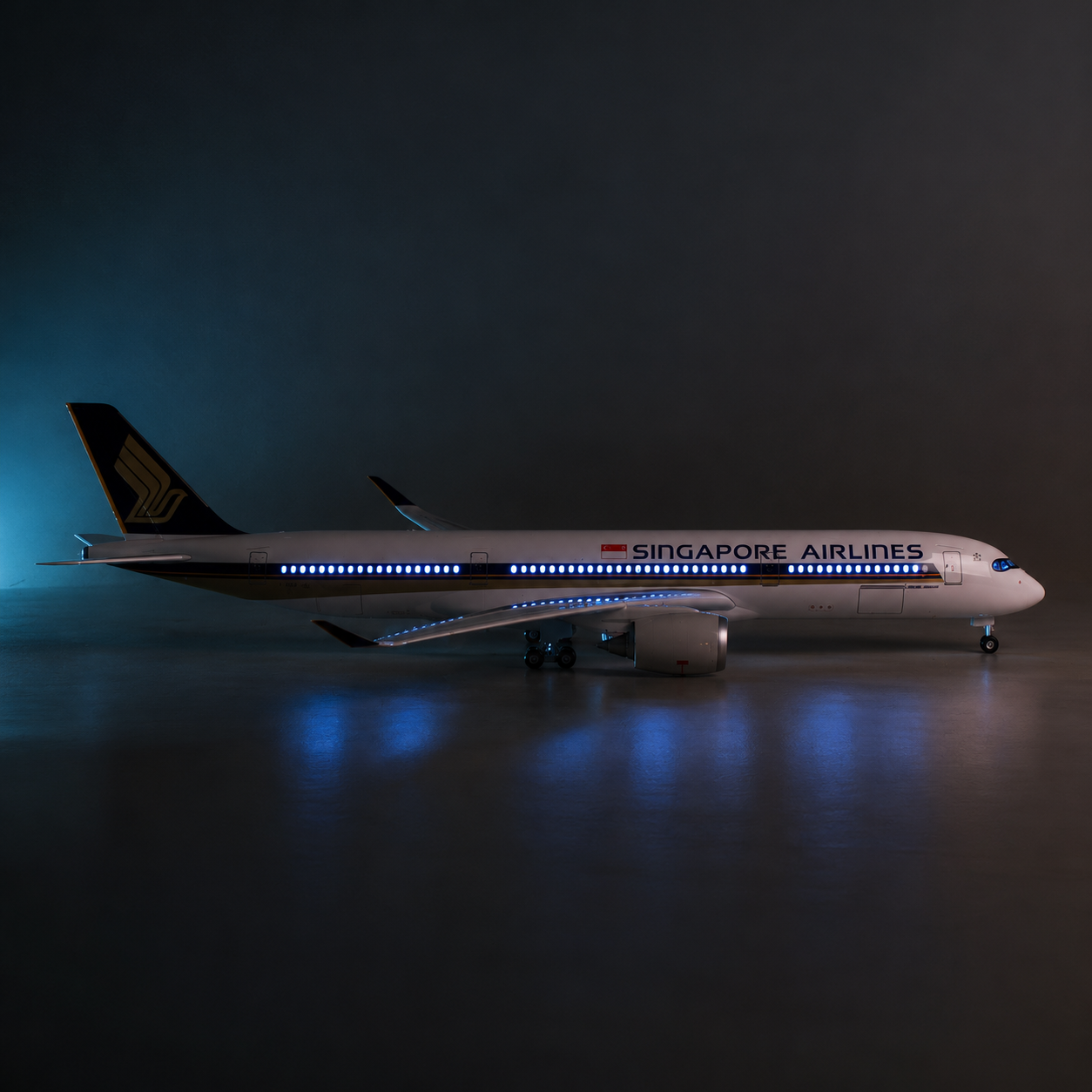 Singapore Airlines A350 1:142 LED Aircraft Model | SkyCraft Models