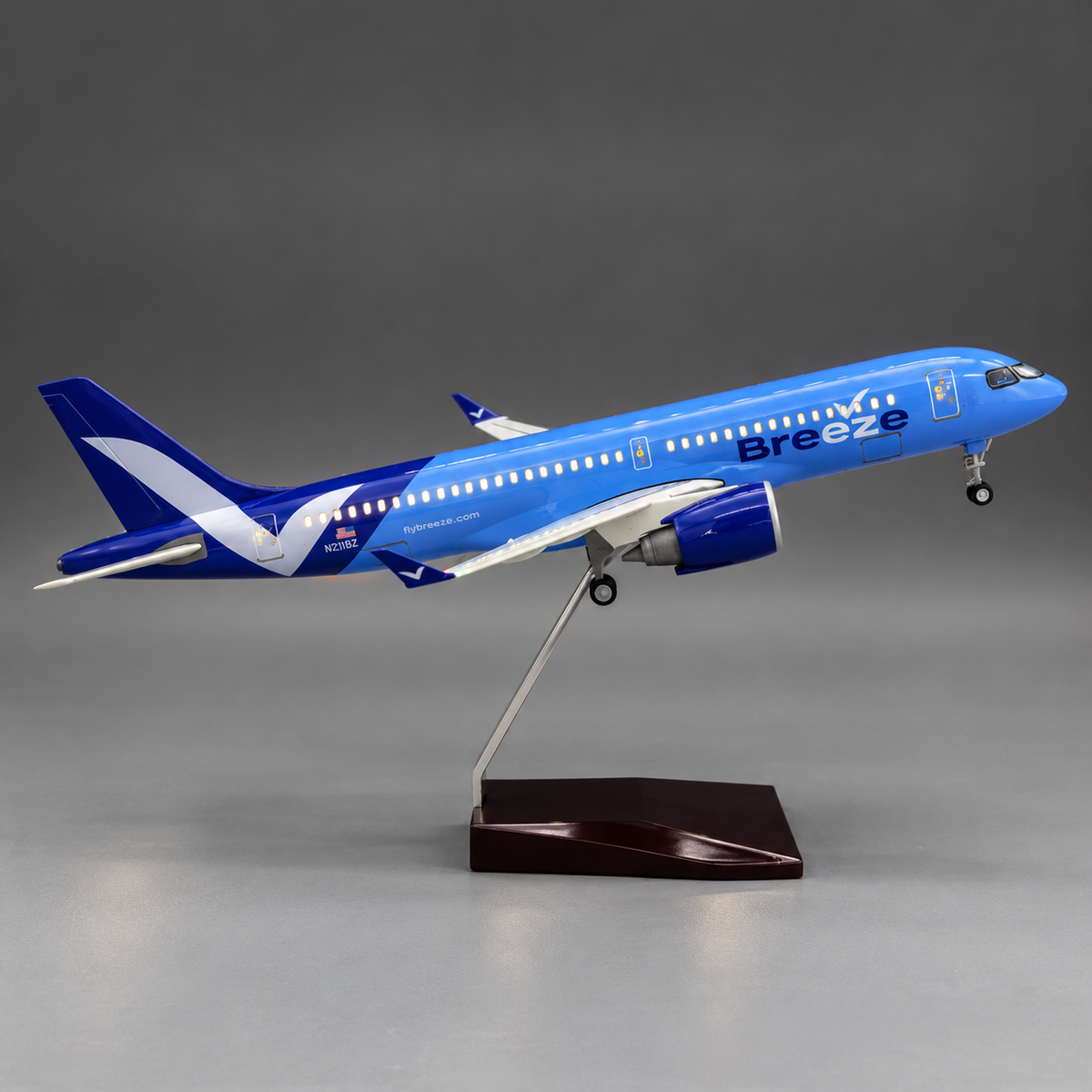 Breeze Airways Airbus A220-300 Air Plane model