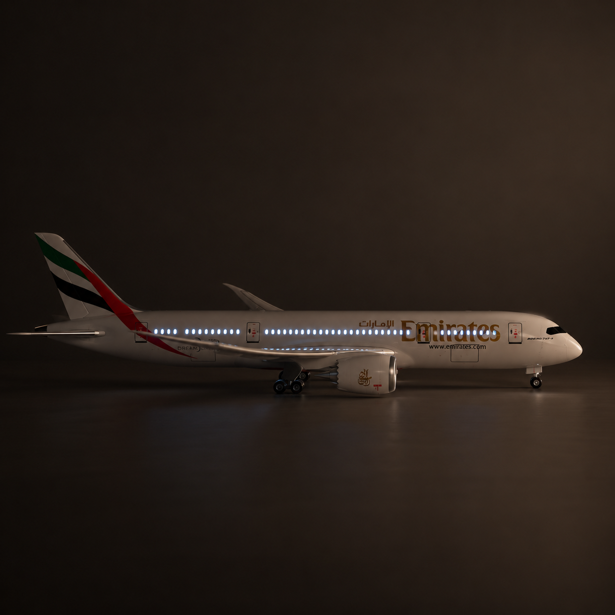 Emirates Boeing 787 Dreamliner LED model