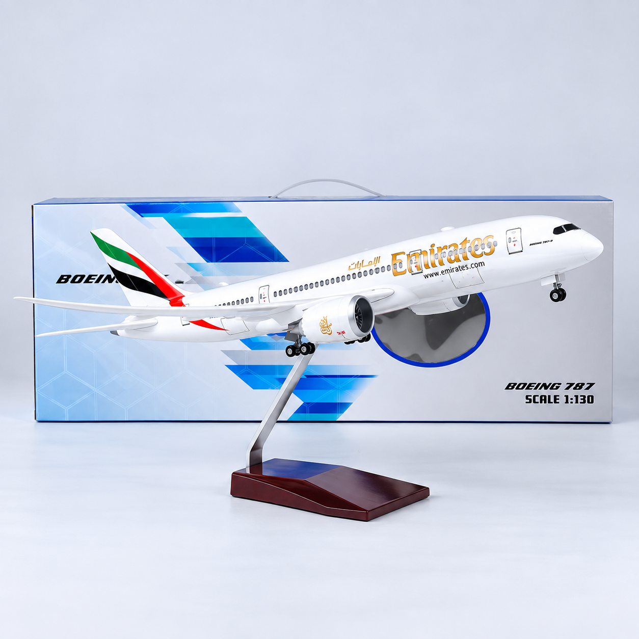 Emirates Boeing 787 Dreamliner model